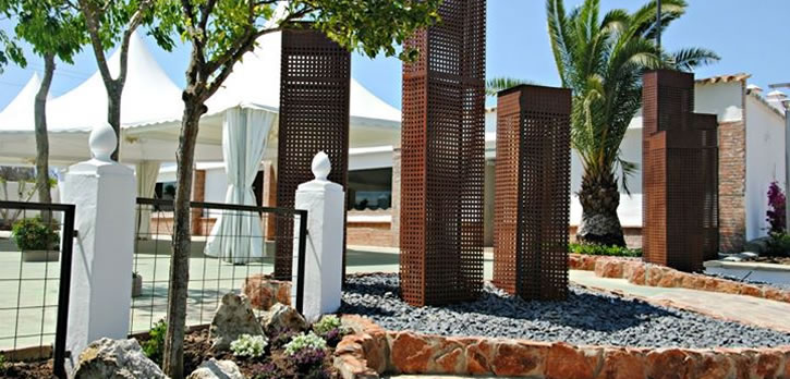 Lamparas de exterior para el restaurante Juan Carlos en Jerez de la frontera.